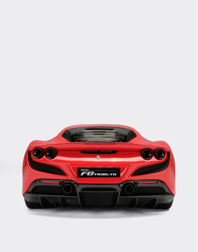 Ferrari Ferrari F8 Tributo 1:8 scale model 红色 F0078f