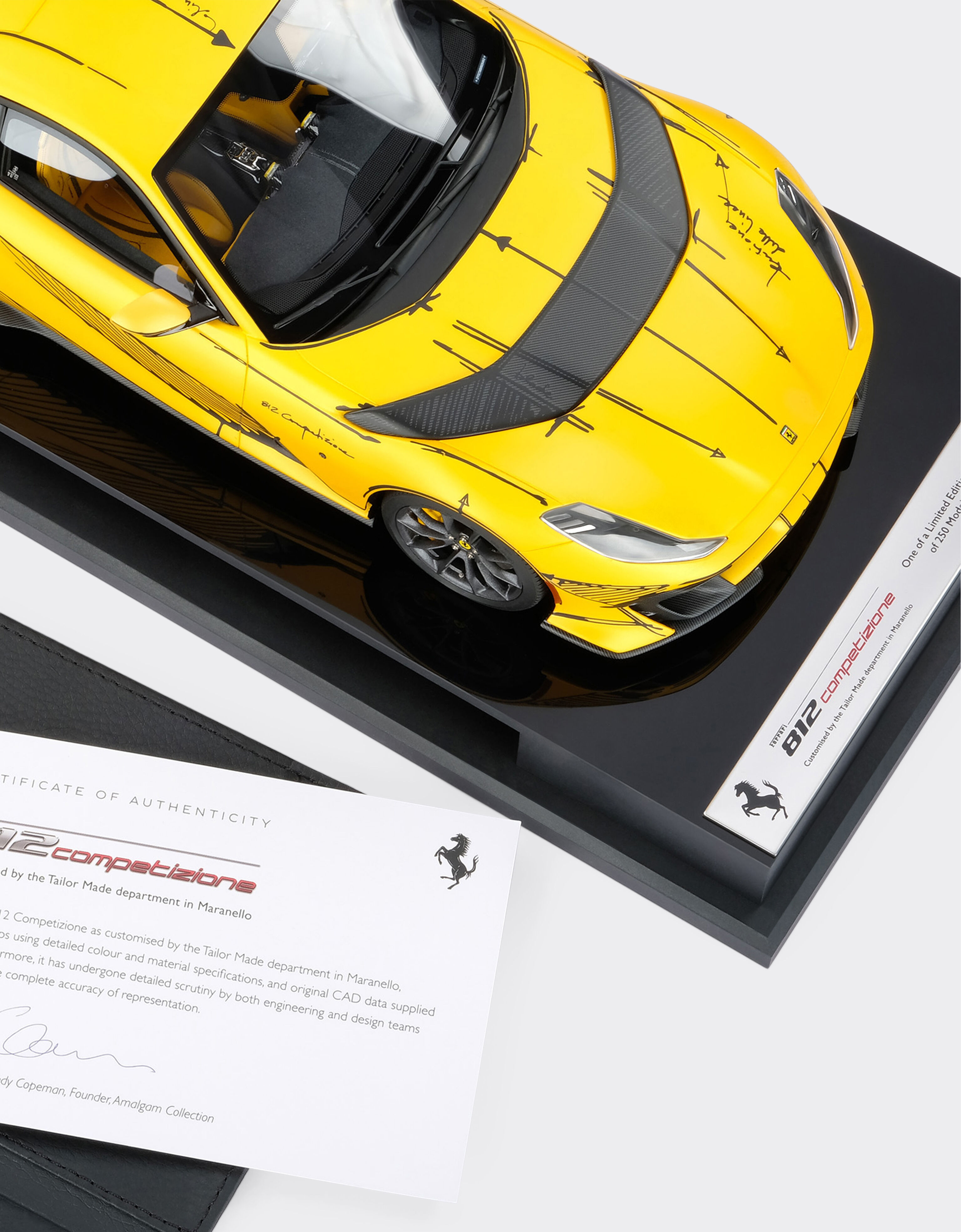 Ferrari 1:18比例法拉利812模型车 赛车红 F1369f