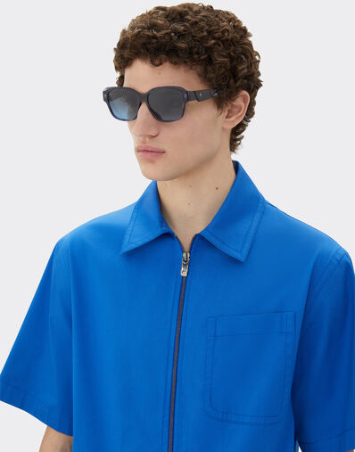 Ferrari sunglasses in striped blue acetate with polarised gradient blue lenses Ferrari Ferrari sunglasses in striped blue acetate with polarised gradient blue lenses Blu Scozia LA031f