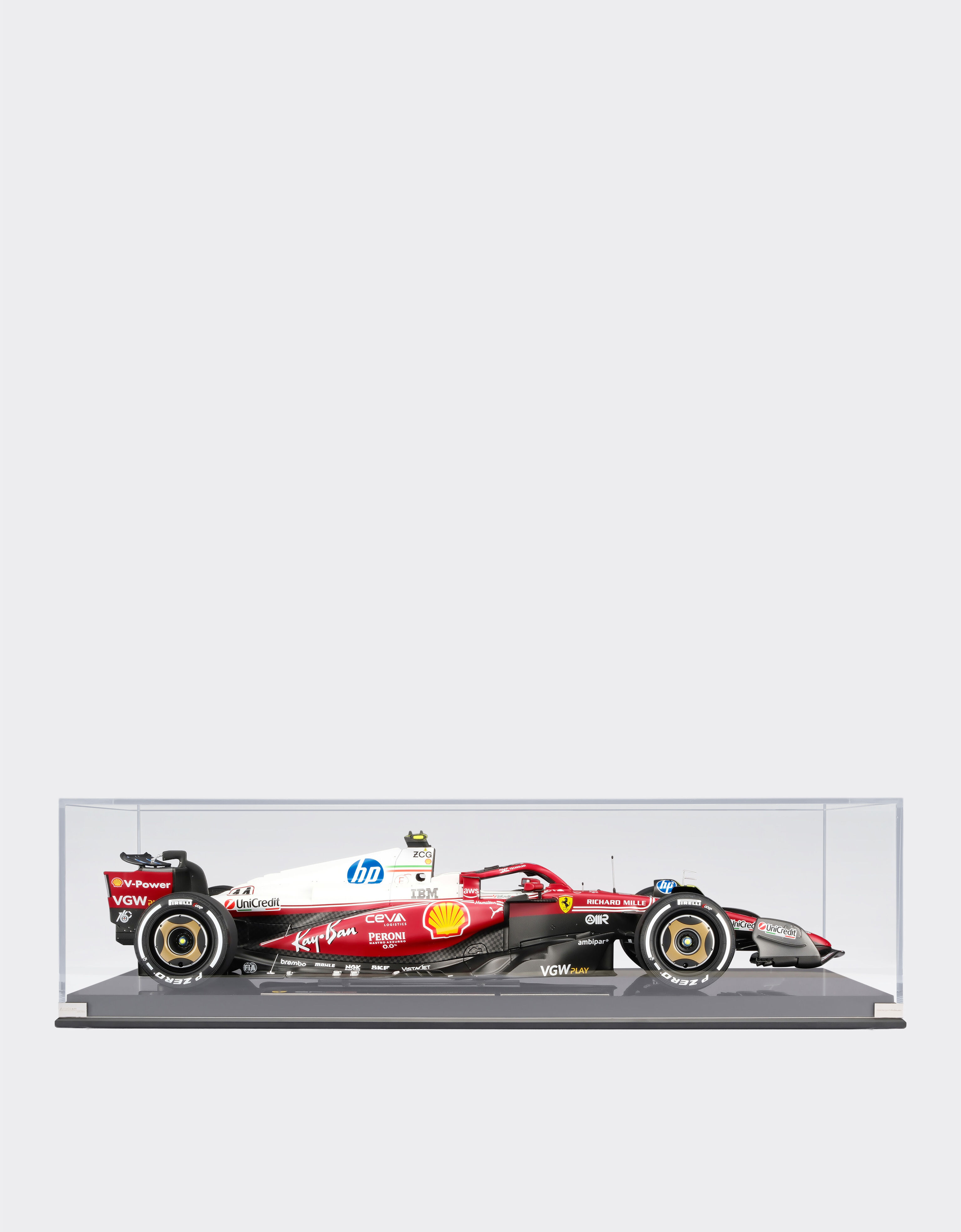 Ferrari Modello Ferrari SF-25 Hamilton in scala 1:8 Rosso LO0R3180EXT0001f
