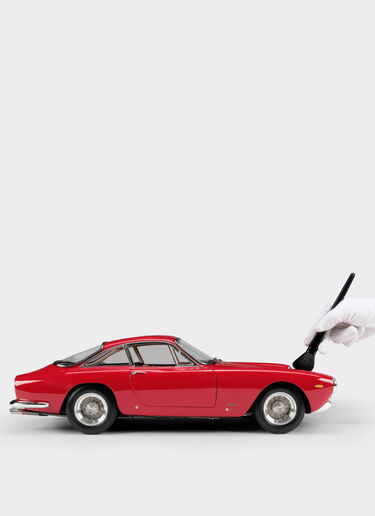 Ferrari 250 GT SWB Lusso model in 1:8 scale Ferrari Ferrari 250 GT SWB Lusso model in 1:8 scale 多色 L6330f