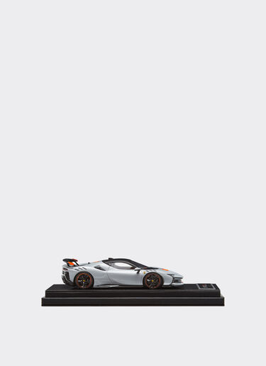 Ferrari Ferrari SF90 XX Stradale model in scale 1:43 Bianco Ottico 21608f