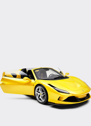 法拉利 F8 Tributo 1:8 模型车 Ferrari 法拉利 F8 Tributo 1:8 模型车 黄色 F0079f