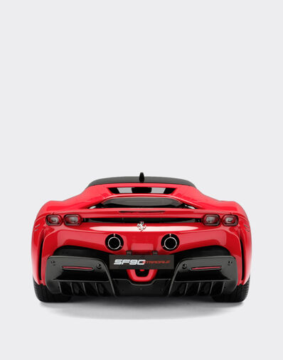 Ferrari 1:8-scale model SF90 Stradale 红色 F0074f