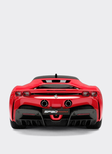 1:8-scale model SF90 Stradale Ferrari 1:8-scale model SF90 Stradale 红色 F0074f