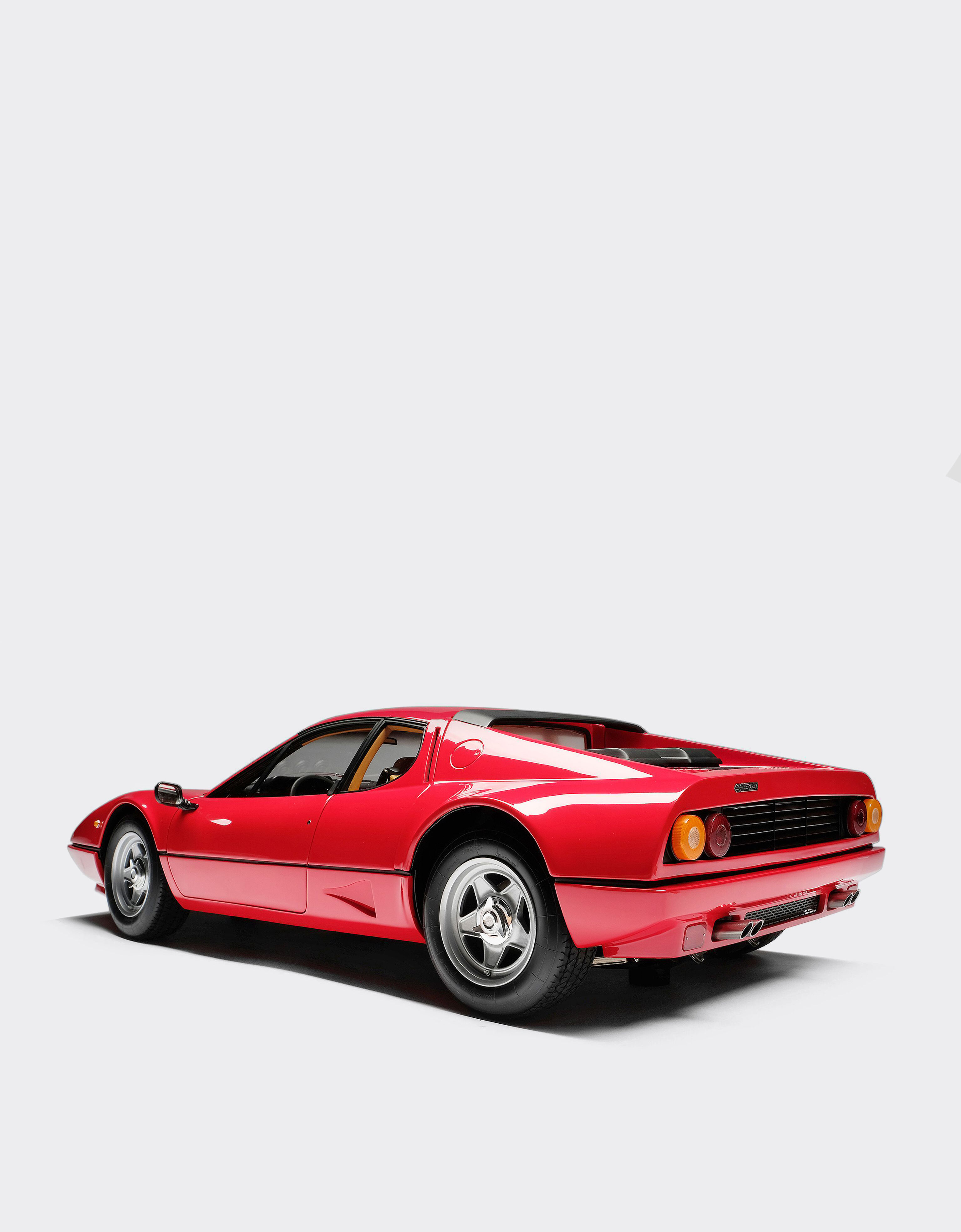 Ferrari 法拉利 BB 512i 1:8 模型车 红色 L7585f
