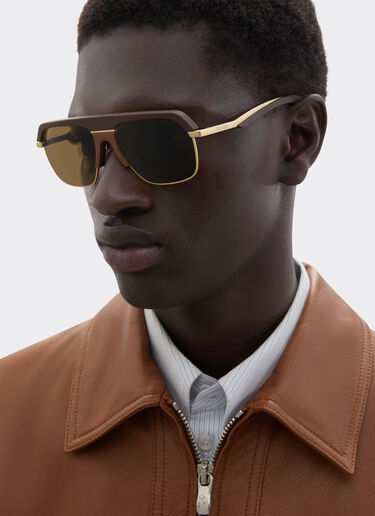 Ferrari sunglasses in matte gold metal with brown polarized lenses Ferrari Ferrari sunglasses in matte gold metal with brown polarized lenses Dark brown LA0ERf