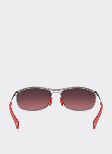 Ferrari Ray-Ban for Scuderia Ferrari RB3819M，枪灰色金属镜框，搭配偏光银渐变酒红色镜片 Gunmetal LA0JOf