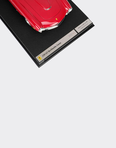 Ferrari Ferrari 250 GT SWB Lusso model in 1:8 scale 多色 L6330f
