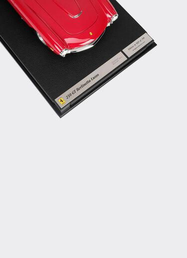 Ferrari Ferrari 250 GT SWB Lusso model in 1:8 scale 多色 L6330f