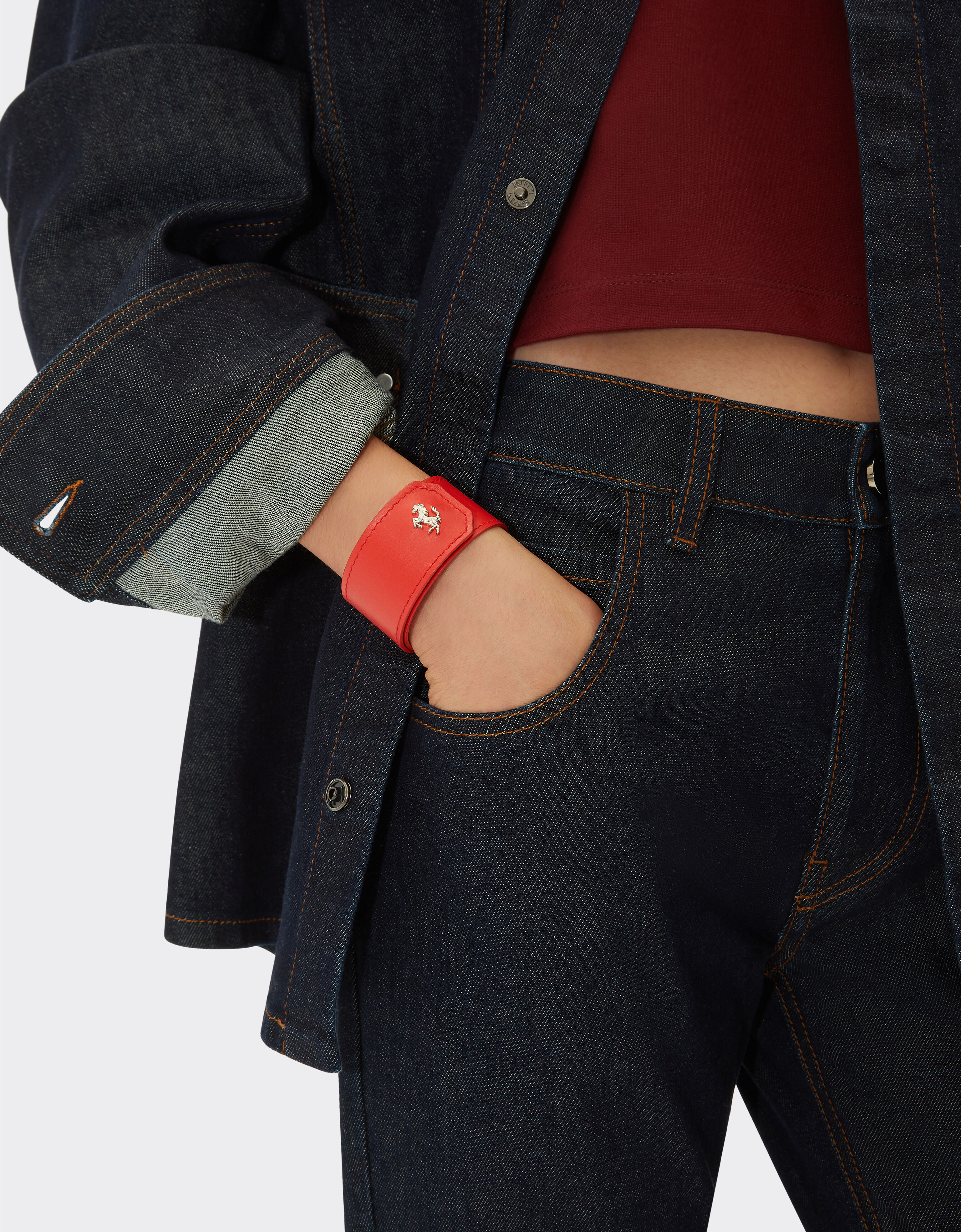 Ferrari 光面皮革缠绕式手环 Rosso Dino 红色 20599f