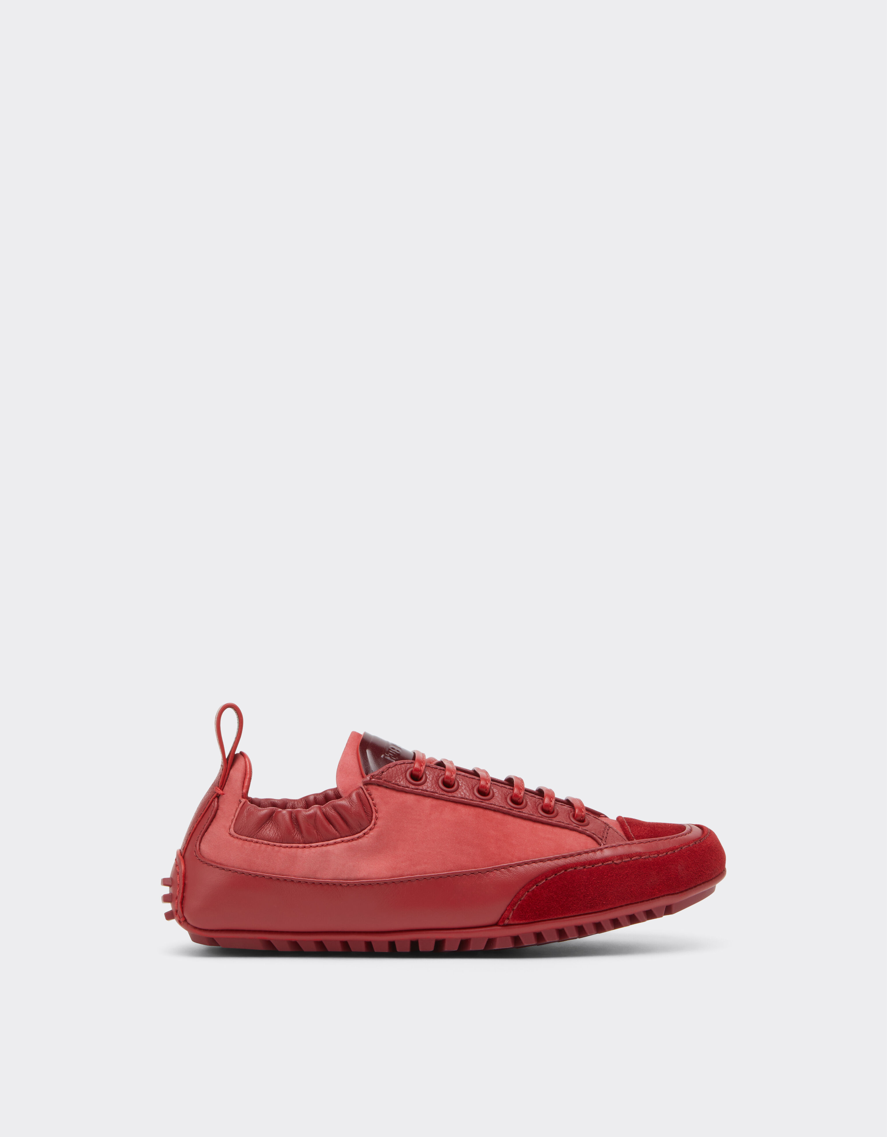 尼龙、绒面革和皮革驾车运动鞋 Ferrari 尼龙、绒面革和皮革驾车运动鞋 Maison Red 50769f