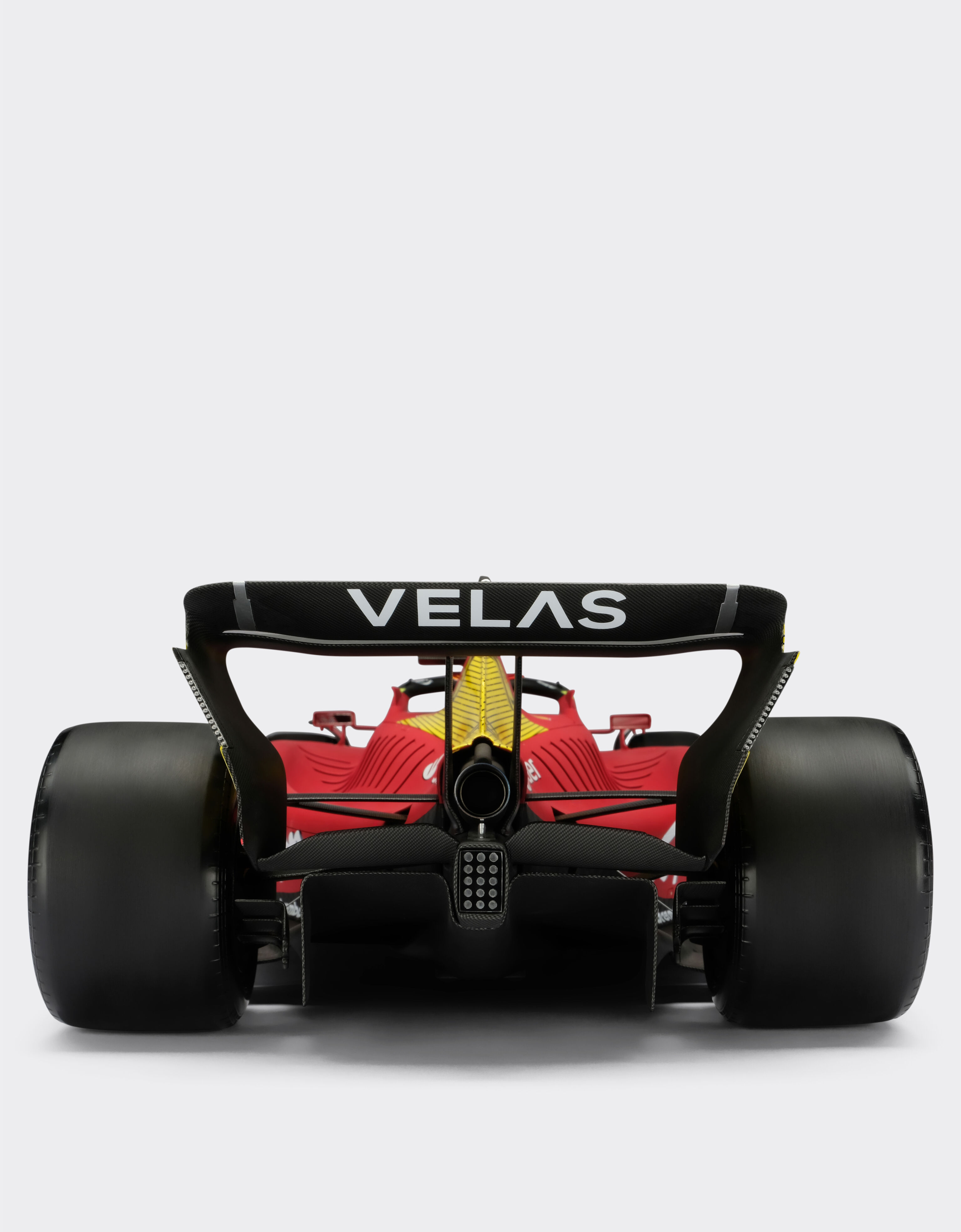Ferrari 1:8 scale Charles Leclerc Ferrari F1-75 model Rosso Corsa 红色 F0883f