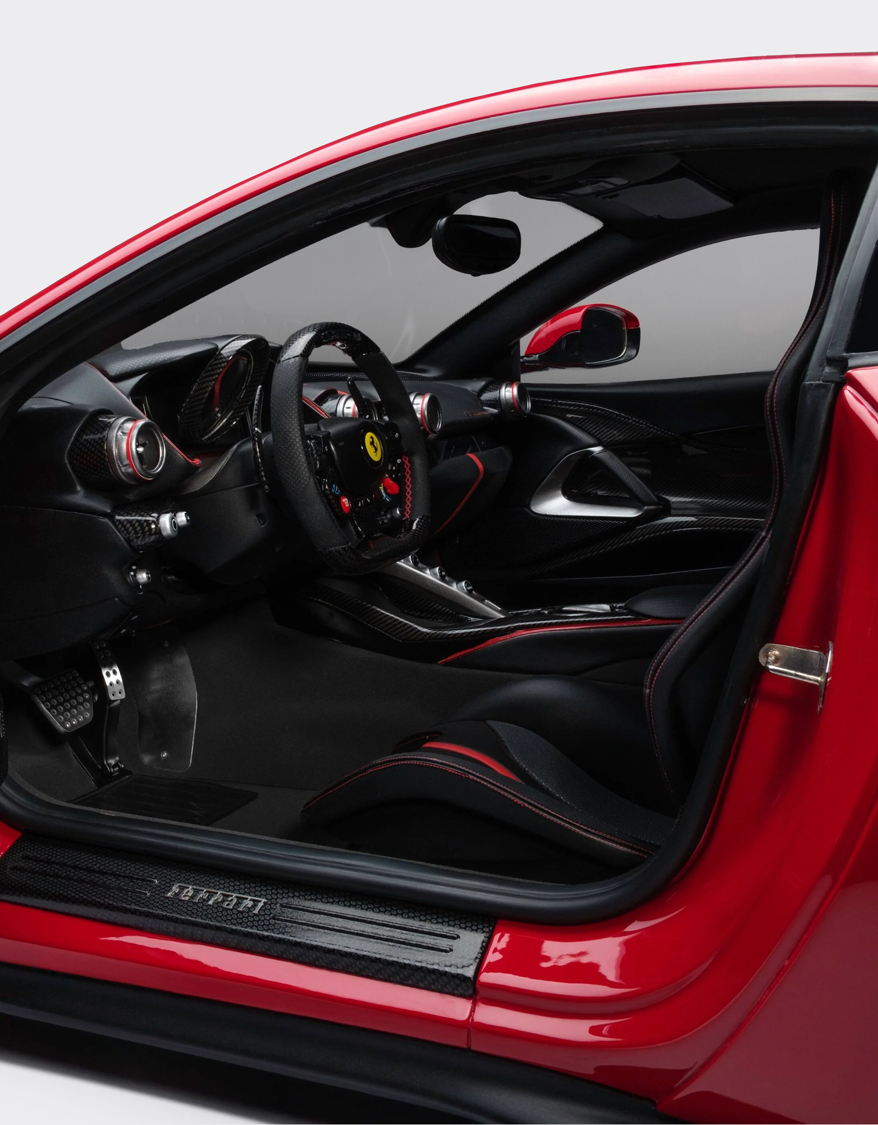 Ferrari 法拉利 812 Superfast 1:8 比例汽车模型 多色 L7600f