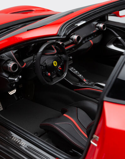 Ferrari 法拉利 812 GTS 1:8 模型车 红色 F0077f