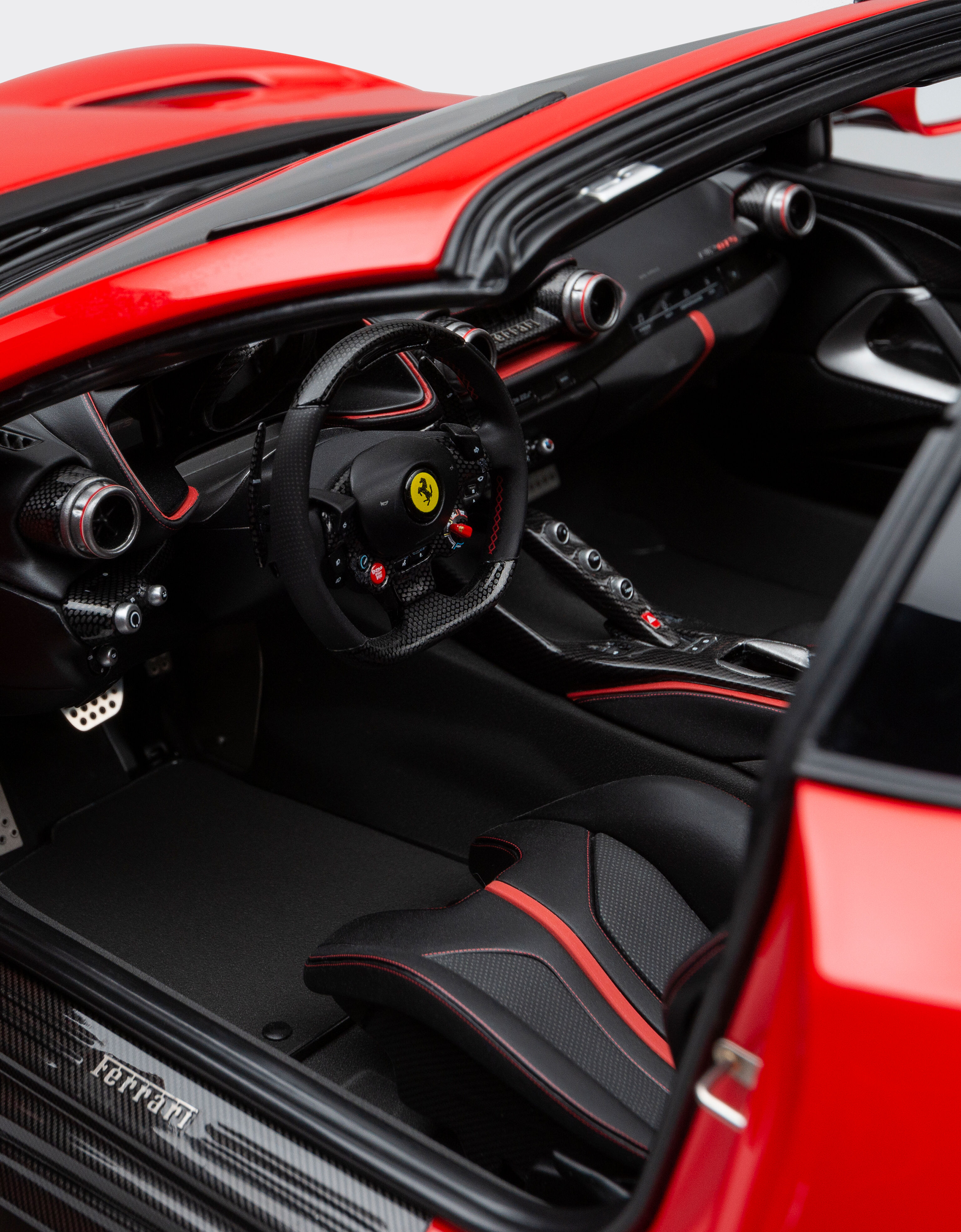 Ferrari 法拉利 812 GTS 1:8 模型车 红色 F0077f