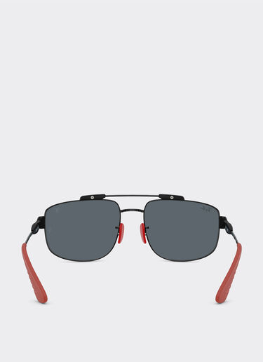 Ferrari Ray-Ban for Scuderia Ferrari RB3789M 为黑色金属镜框搭配蓝色镜片 Nero LA0JNf