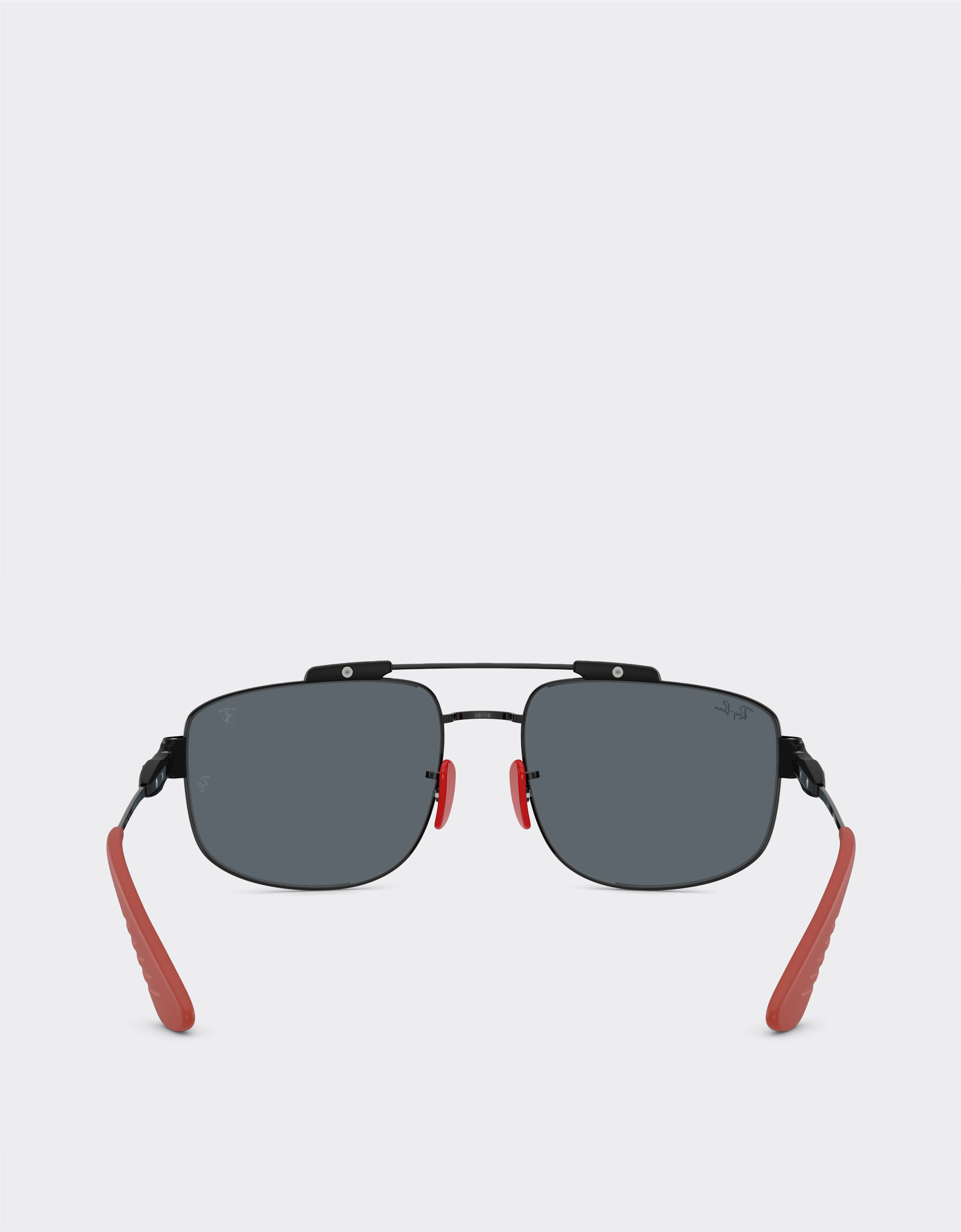 Ferrari Ray-Ban for Scuderia Ferrari RB3789M 为黑色金属镜框搭配蓝色镜片 Nero LA0JNf