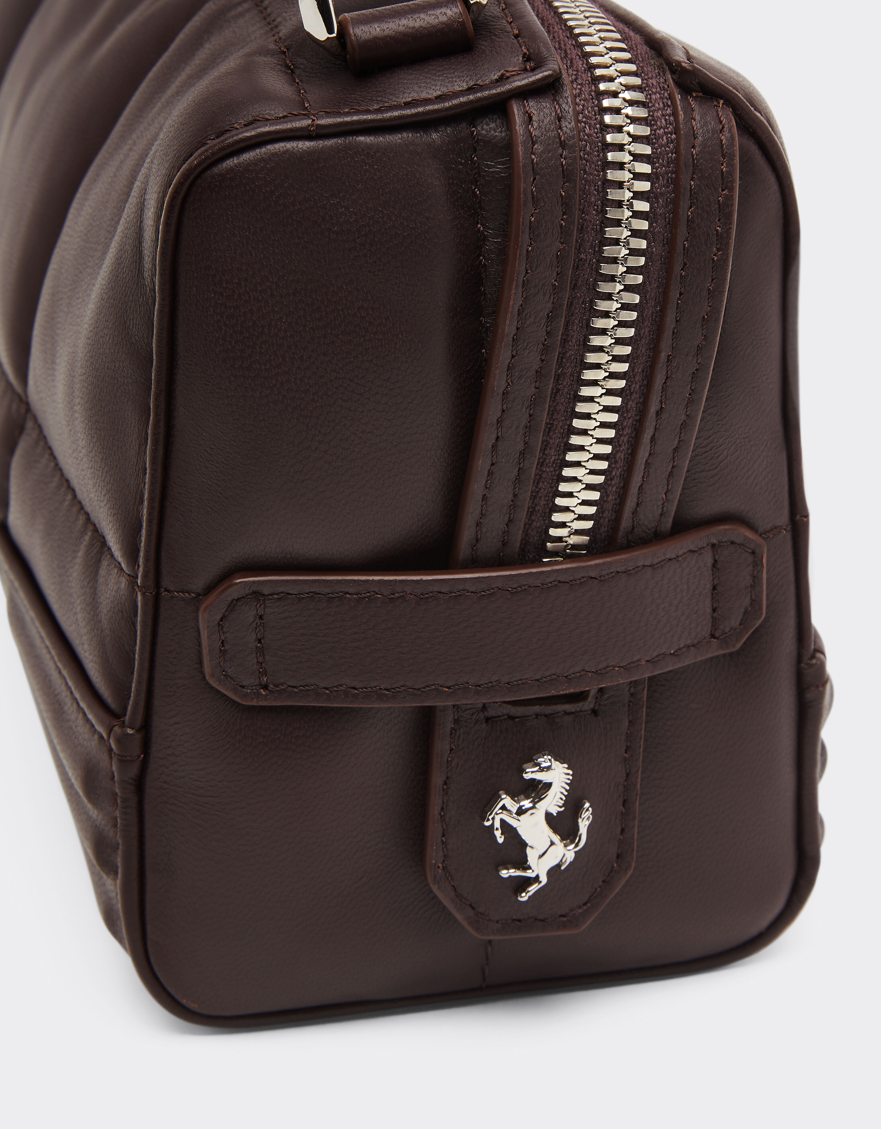 Ferrari 法拉利 GT Soft 绗缝皮革肩背包 Espresso 49770f