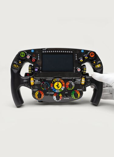 1:1 限量版 SF21 方向盘模型 Ferrari 1:1 限量版 SF21 方向盘模型 黑色 F0403f