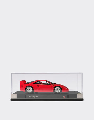 Ferrari 1:18 scale model F40 Red F0112f