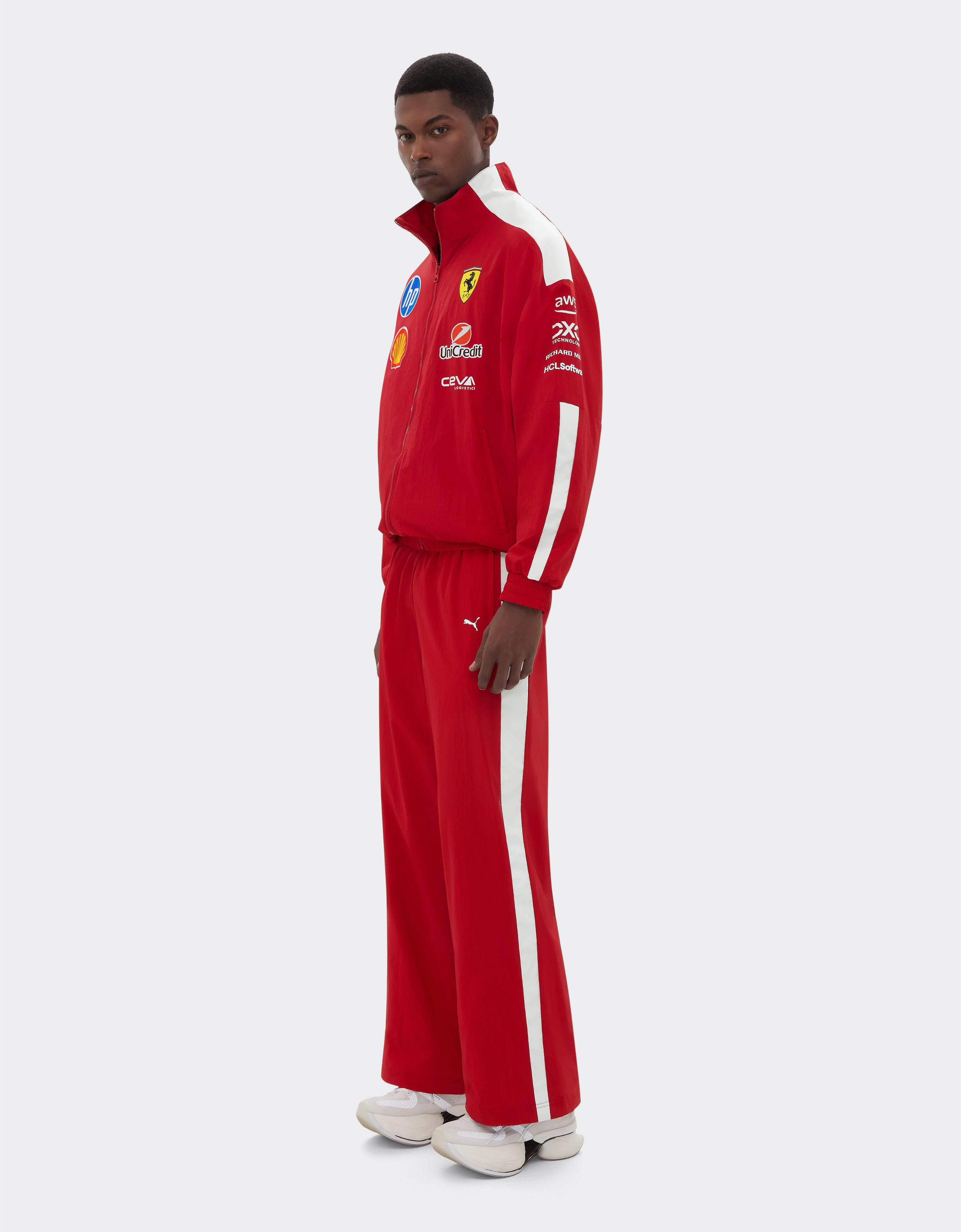 Ferrari Puma 与 Scuderia Ferrari HP 合作款2025 T7 车手夹克 红色 LA041f