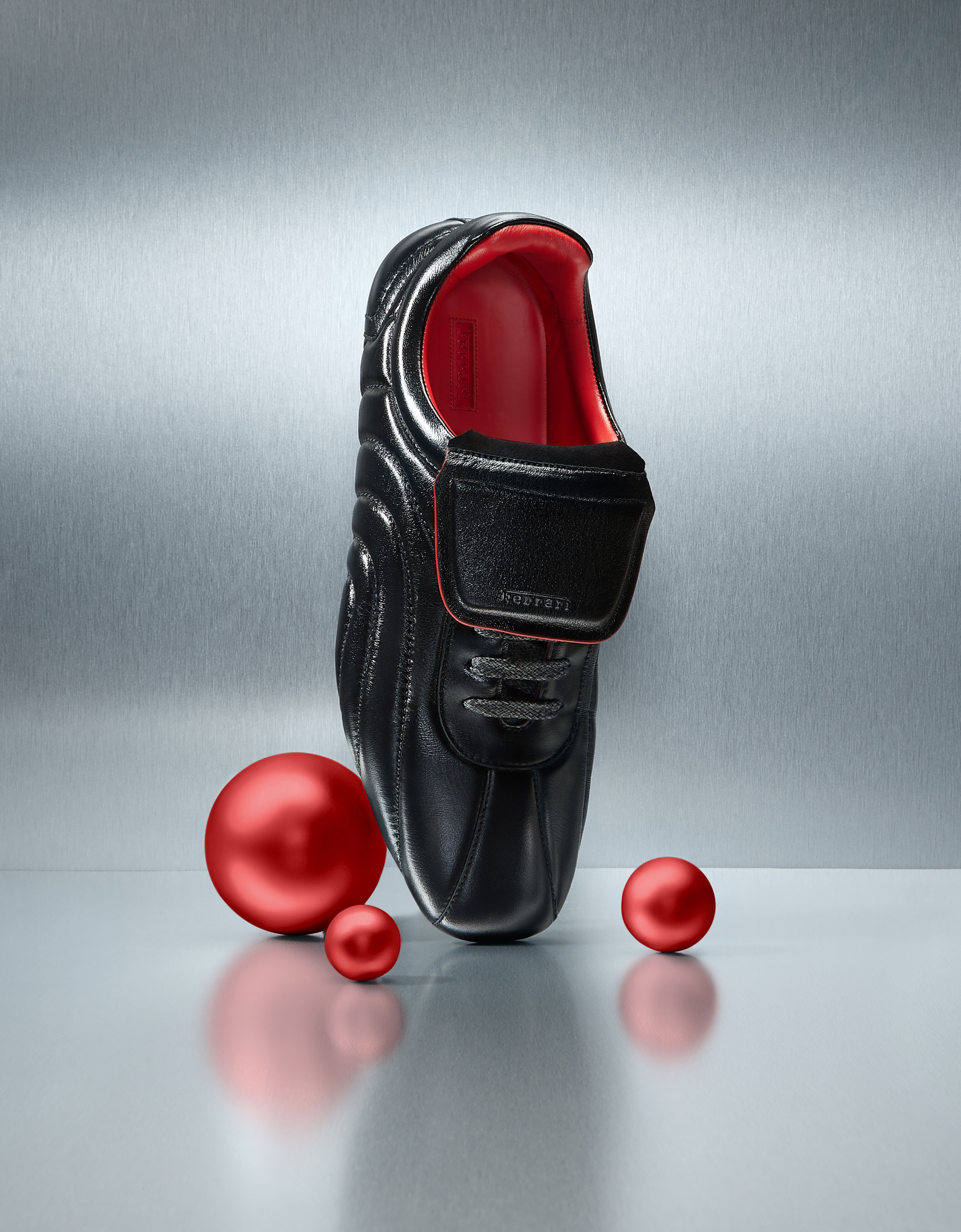 Ferrari 湿水效果皮革跑步运动鞋 黑色 49403f