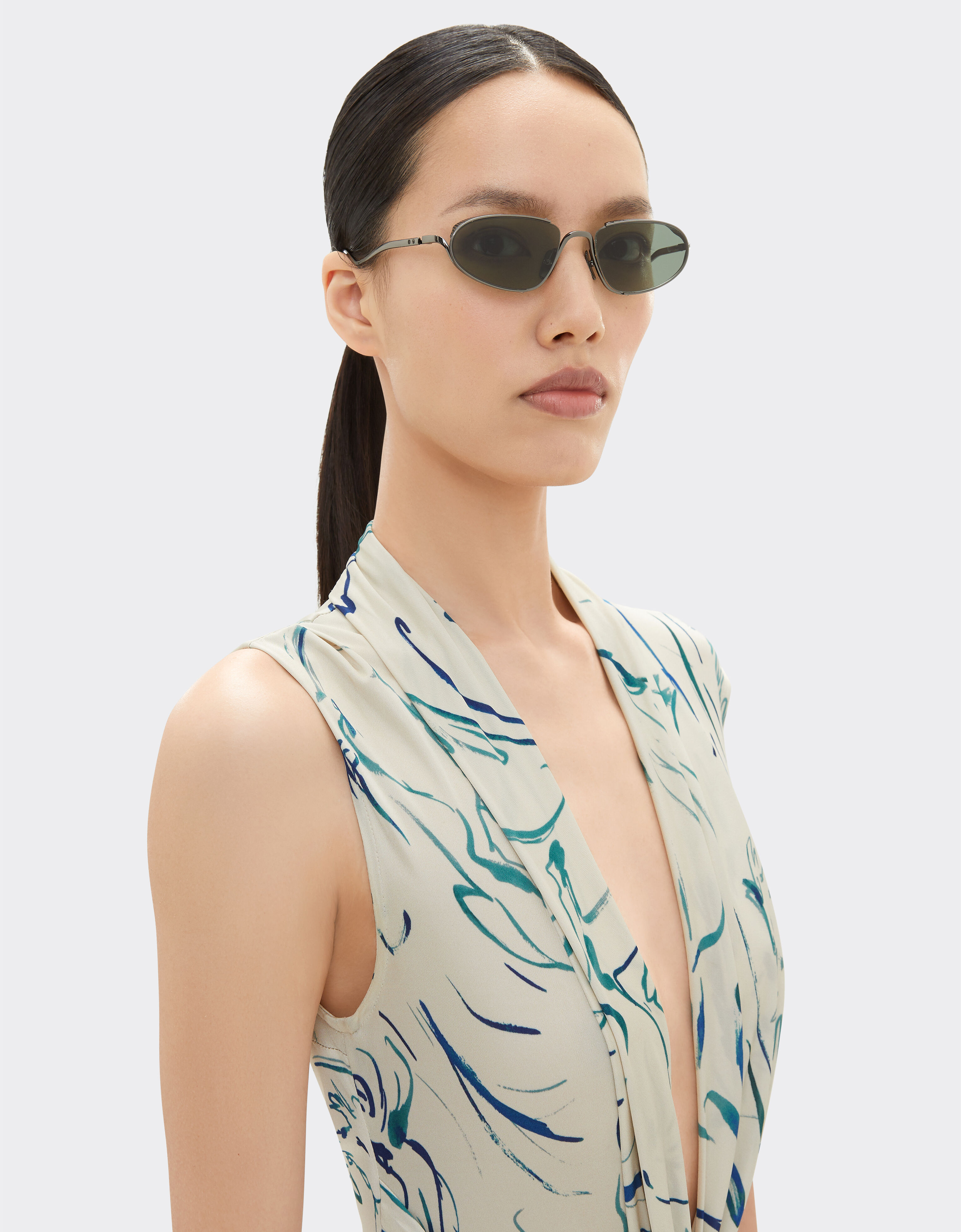 Ferrari 法拉利绿色镜片枪灰色钛合金太阳镜 Ingrid LA02Tf