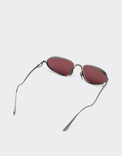 Ferrari sunglasses in gunmetal grey titanium with exclusive Contrast Pro™ lenses Ferrari Ferrari sunglasses in gunmetal grey titanium with exclusive Contrast Pro™ lenses Ingrid LA02Pf
