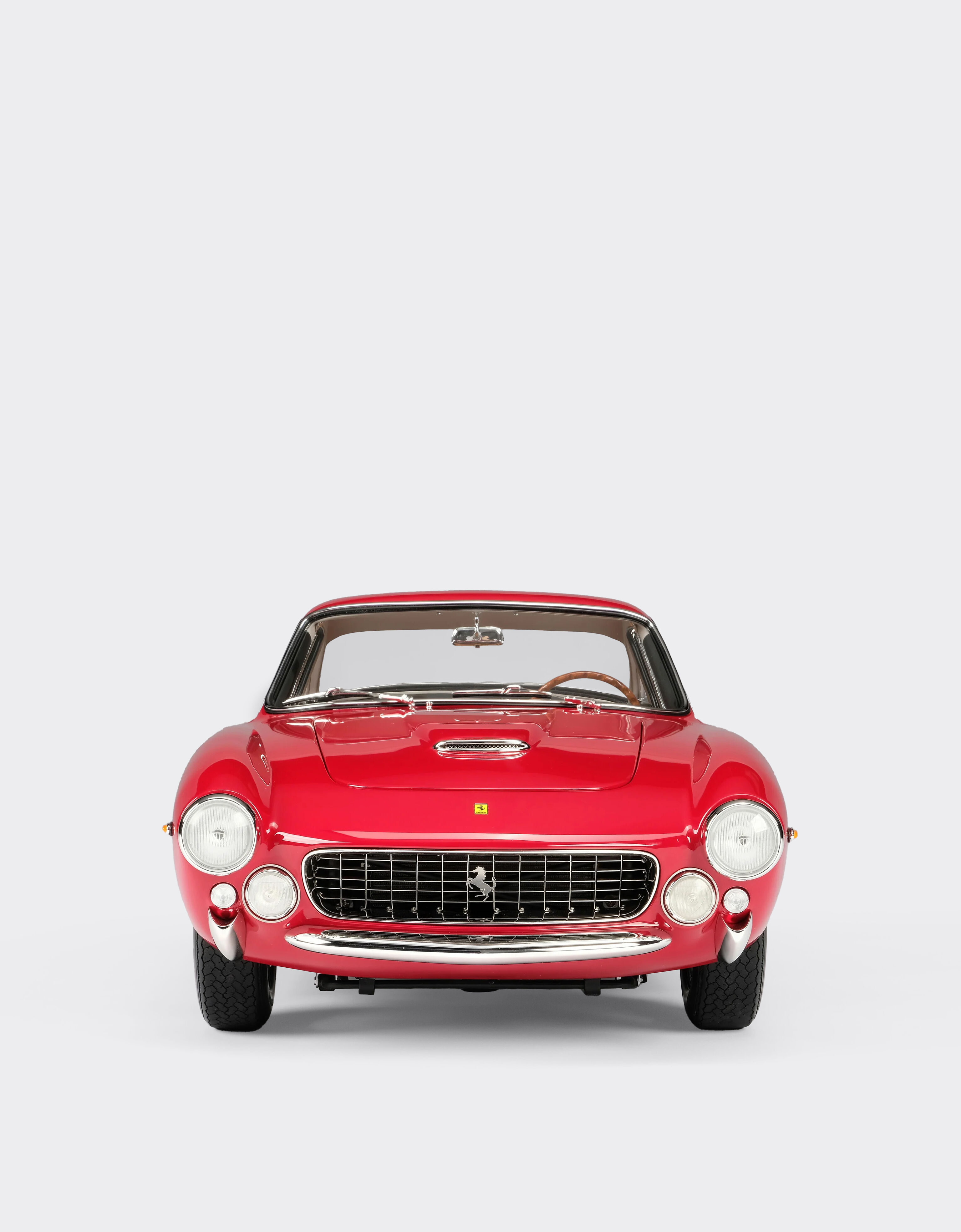 Ferrari Ferrari 250 GT SWB Lusso model in 1:8 scale 多色 L6330f