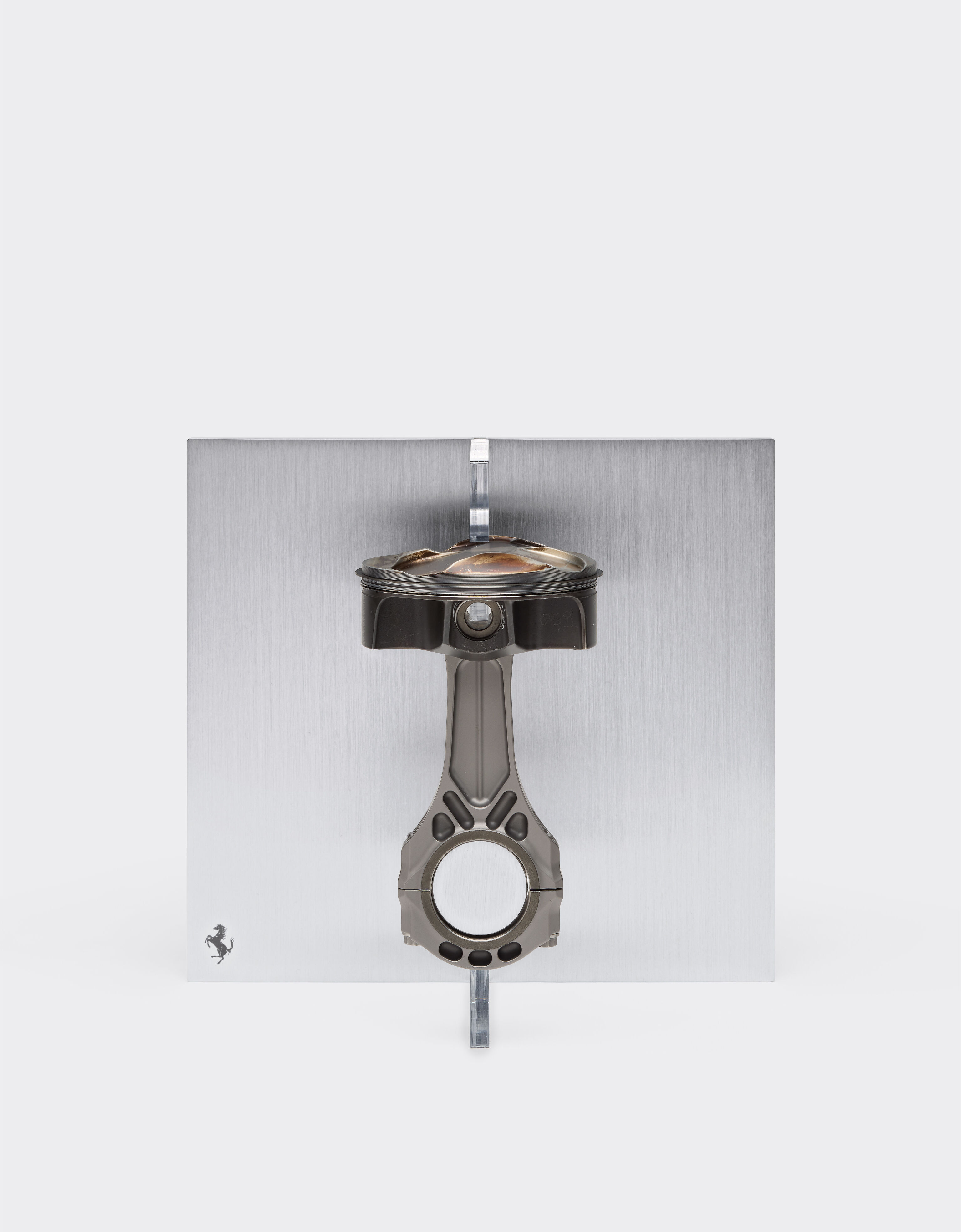 Original 2012 F1 connecting rod and piston set Ferrari Original 2012 F1 connecting rod and piston set Silver 51385f