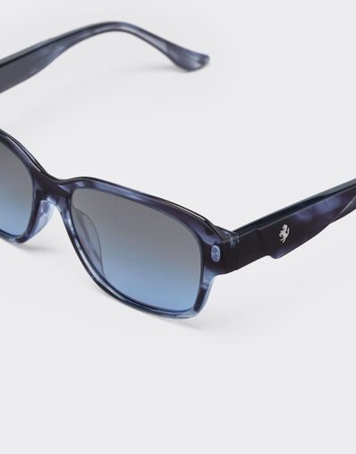 Ferrari sunglasses in striped blue acetate with polarised gradient blue lenses Ferrari Ferrari sunglasses in striped blue acetate with polarised gradient blue lenses Blu Scozia LA031f