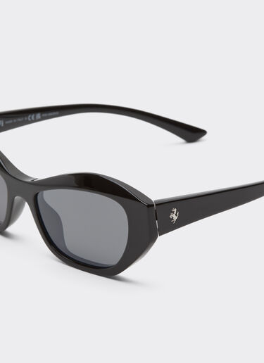 Ferrari sunglasses in glossy blackacetate with black polarized lenses Ferrari Ferrari sunglasses in glossy blackacetate with black polarized lenses Nero LA0L2f