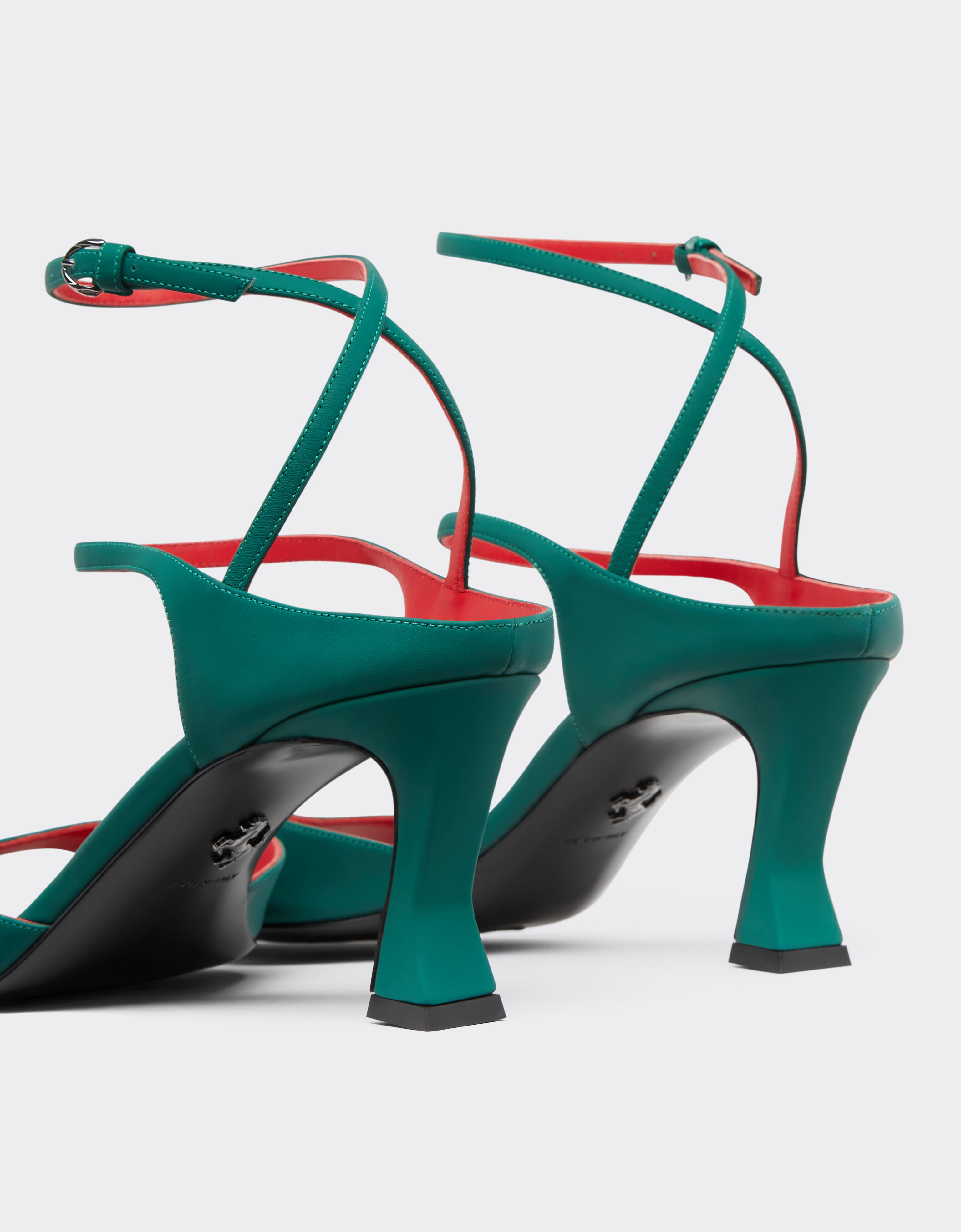 Ferrari 涂层皮革后系带凉鞋 Ficus Green 22008f