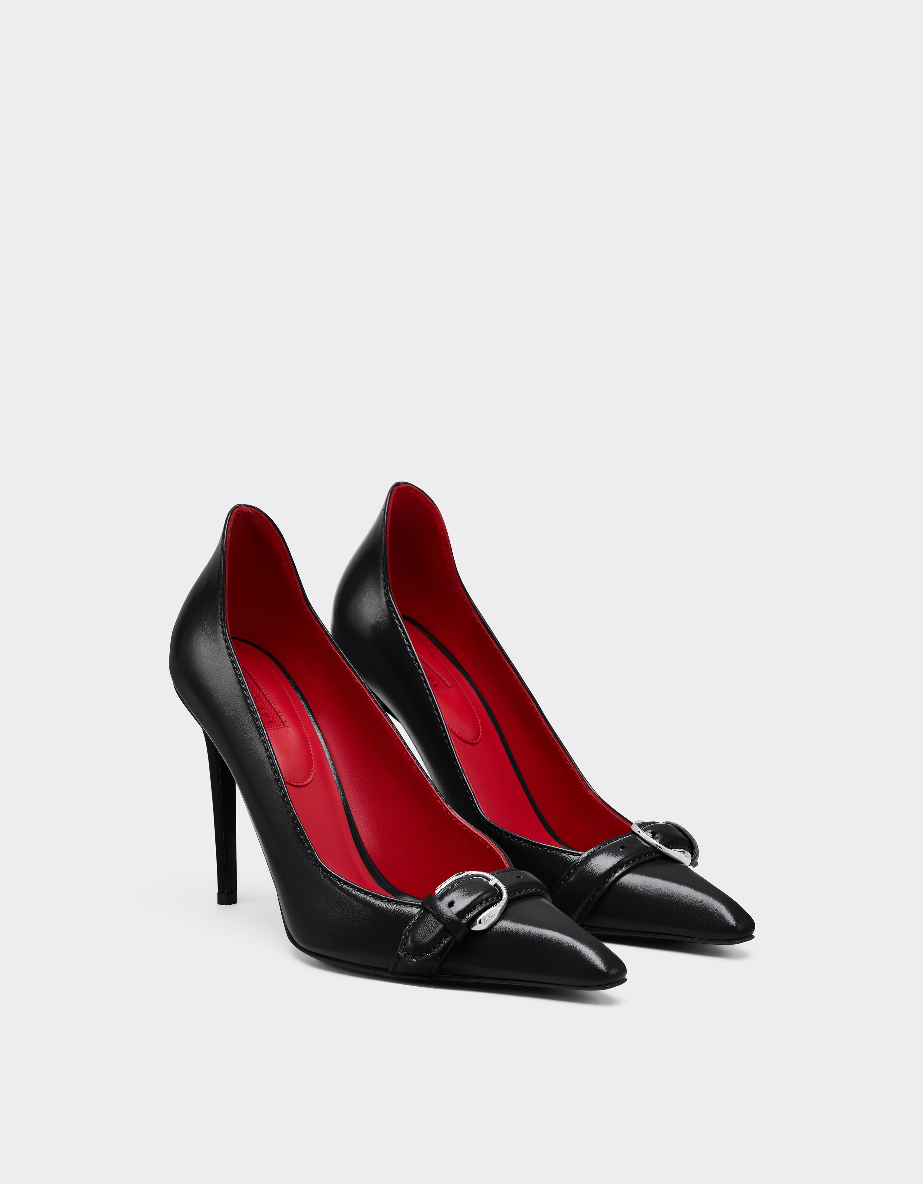 湿水效果亮泽皮革浅口鞋 Ferrari 湿水效果亮泽皮革浅口鞋 黑色 49387f