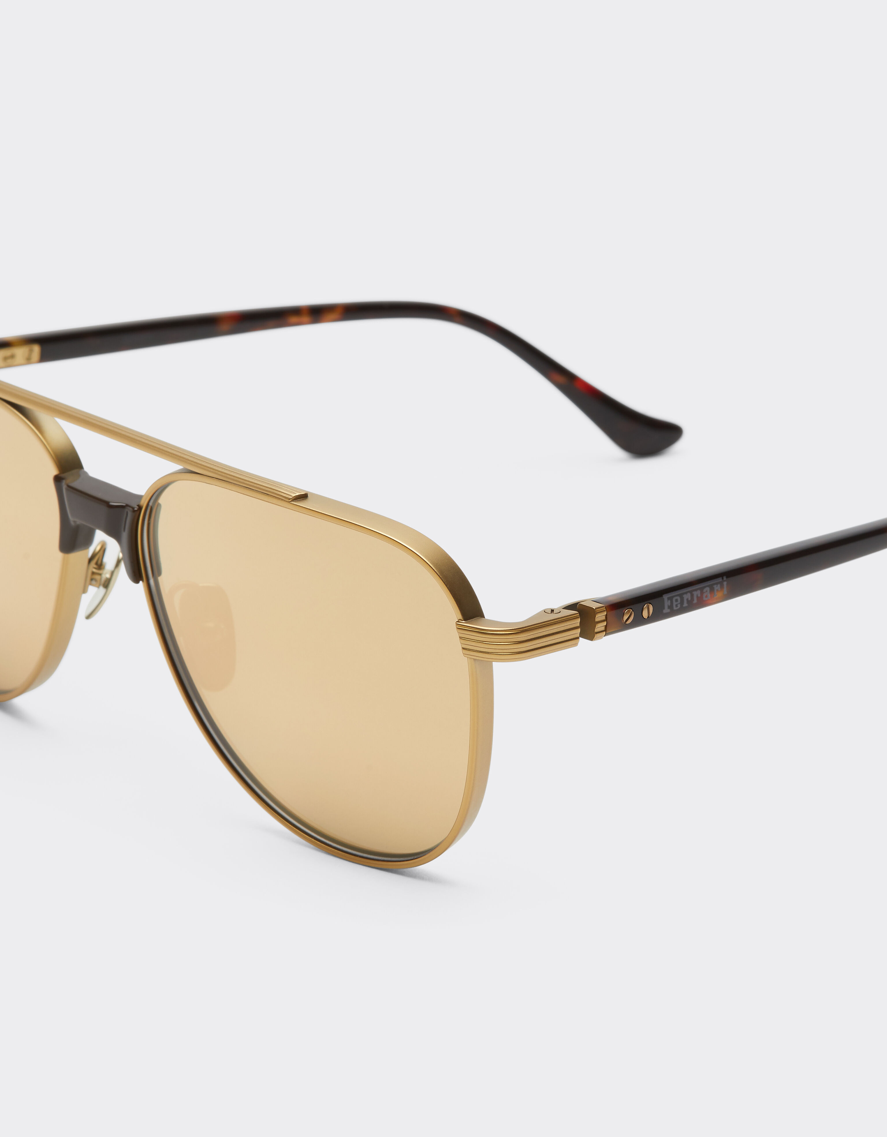 Ferrari Ferrari sunglasses in matte gold titanium and acetate with transparent yellow-gold mirrored lenses Oro LA0KSf