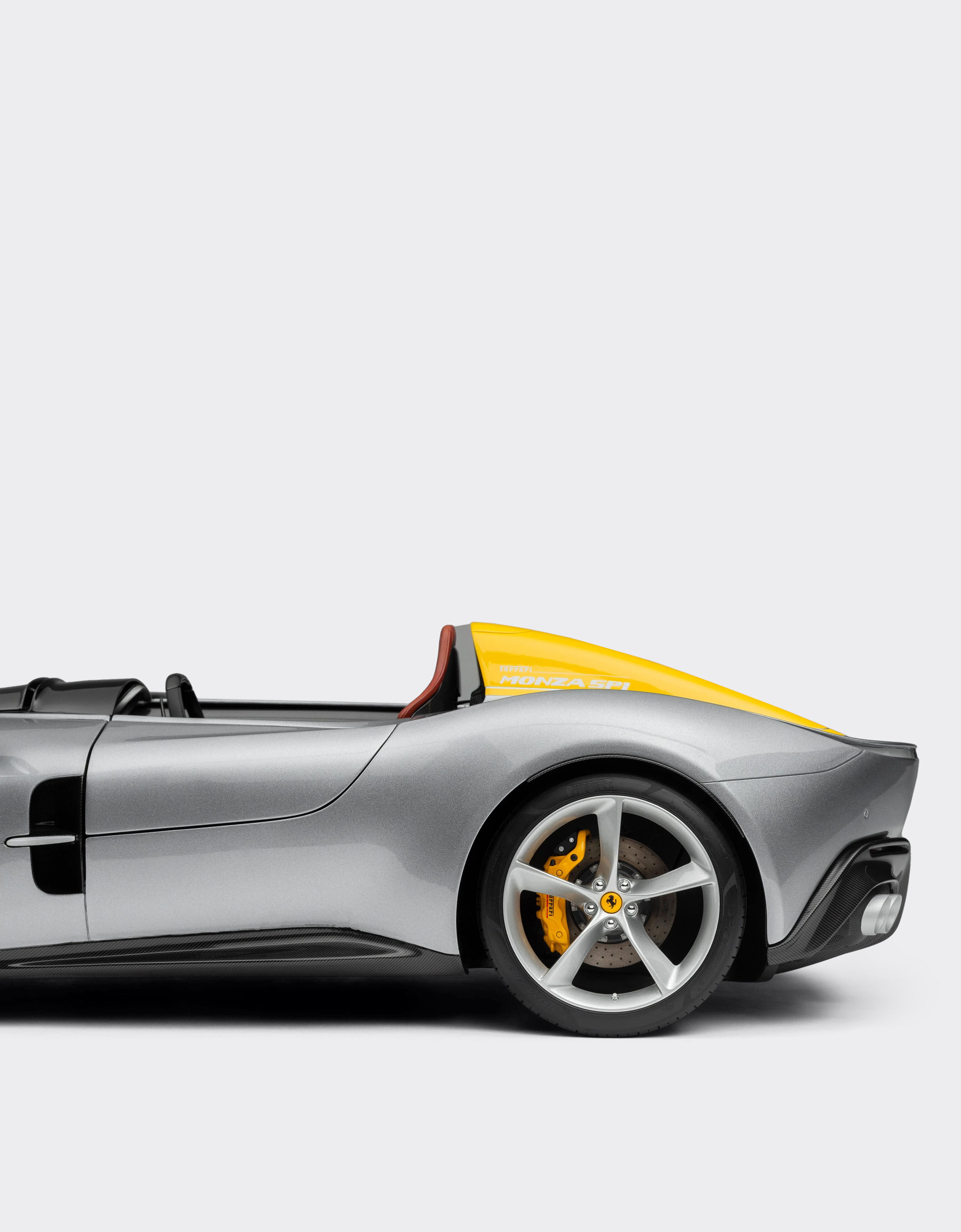Ferrari Ferrari Monza SP1 model in 1:8 scale 多色 L7977f