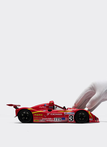Ferrari 333SP Le Mans model in 1:18 scale Ferrari Ferrari 333SP Le Mans model in 1:18 scale 红色 L7589f