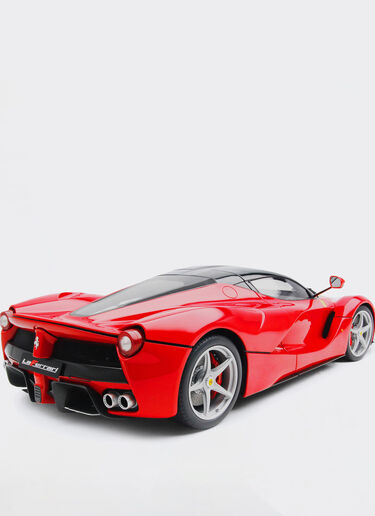 LaFerrari model in 1:8 scale Ferrari LaFerrari model in 1:8 scale Red L2993f