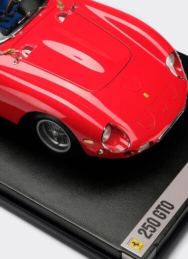 Ferrari 法拉利 250 GTO 1:8 模型车 多色 L1127f
