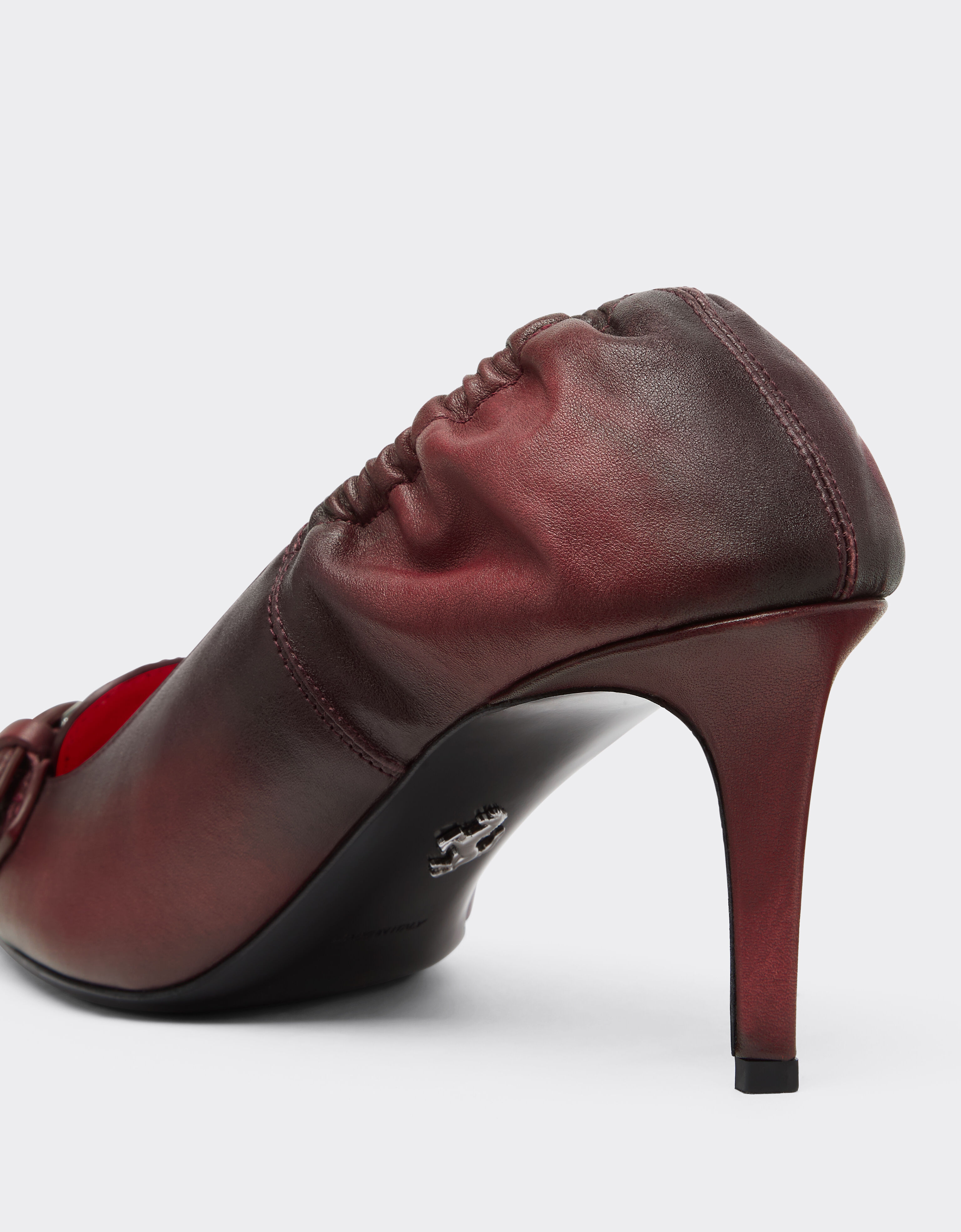 Ferrari 皮革带跟乐福鞋 Maison Red 49884f