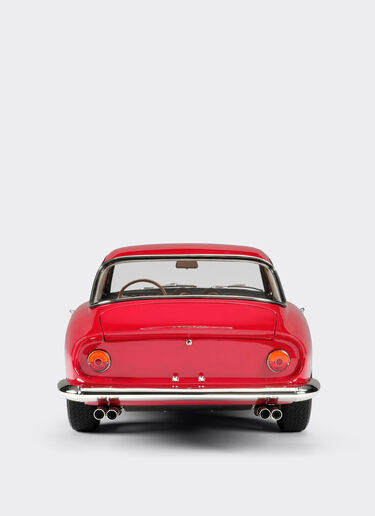 Ferrari 250 GT SWB Lusso model in 1:8 scale Ferrari Ferrari 250 GT SWB Lusso model in 1:8 scale 多色 L6330f