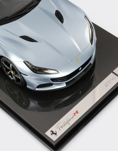Ferrari 1:8 法拉利 Portofino M 模型车 苏格兰蓝色 F0575f