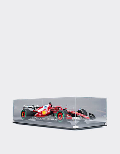 Ferrari Ferrari SF25 CL 1:8 scale model Rosso LA08Lf