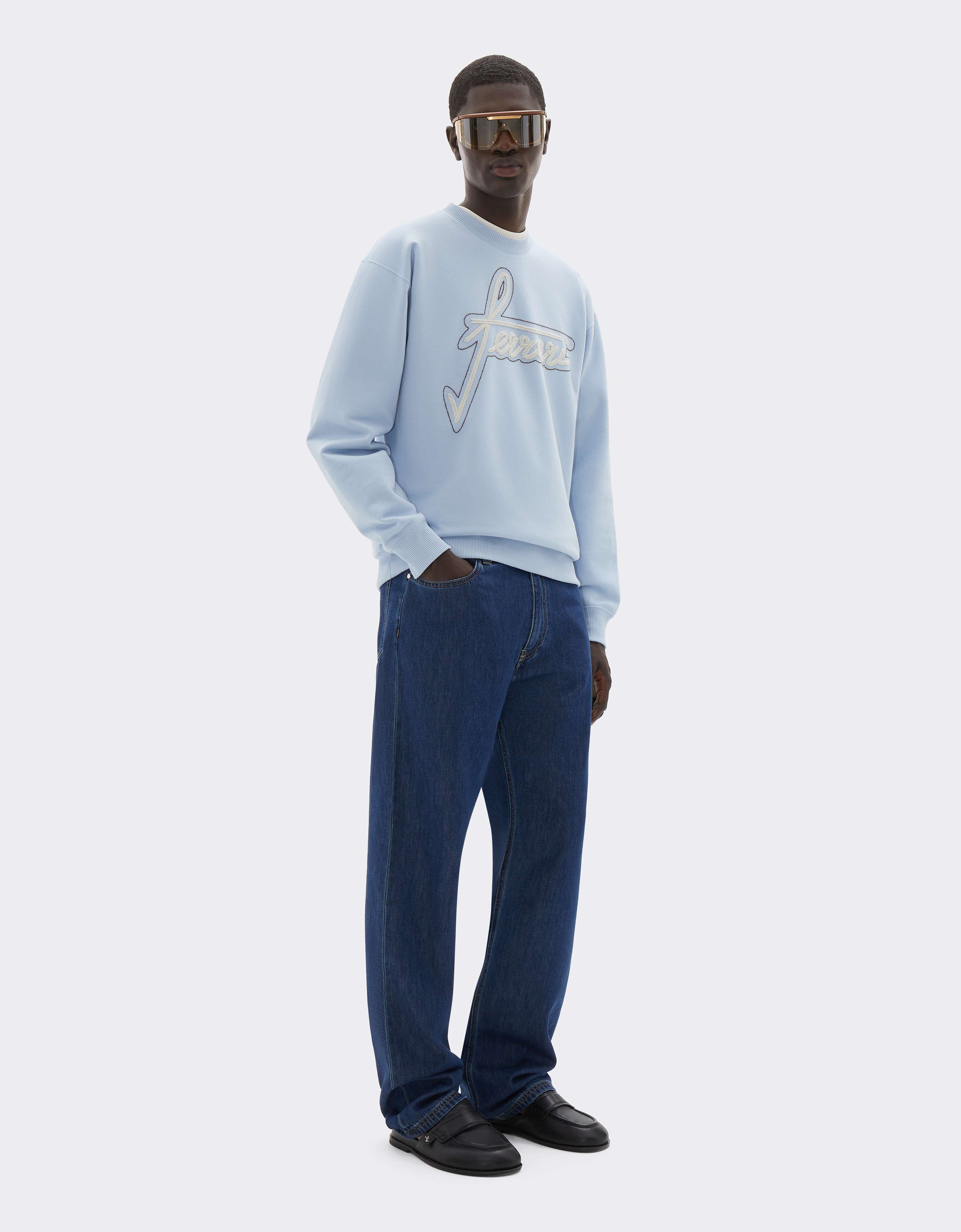Sweat à col rond avec broderie Ferrari Ferrari Sweat à col rond avec broderie Ferrari Powder Blue CJMSW0036JCO0046f