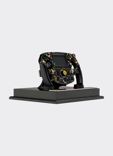 Ferrari F1-75 Steering Wheel 1:4 scale model Ferrari Ferrari F1-75 Steering Wheel 1:4 scale model 黑色 F0668f