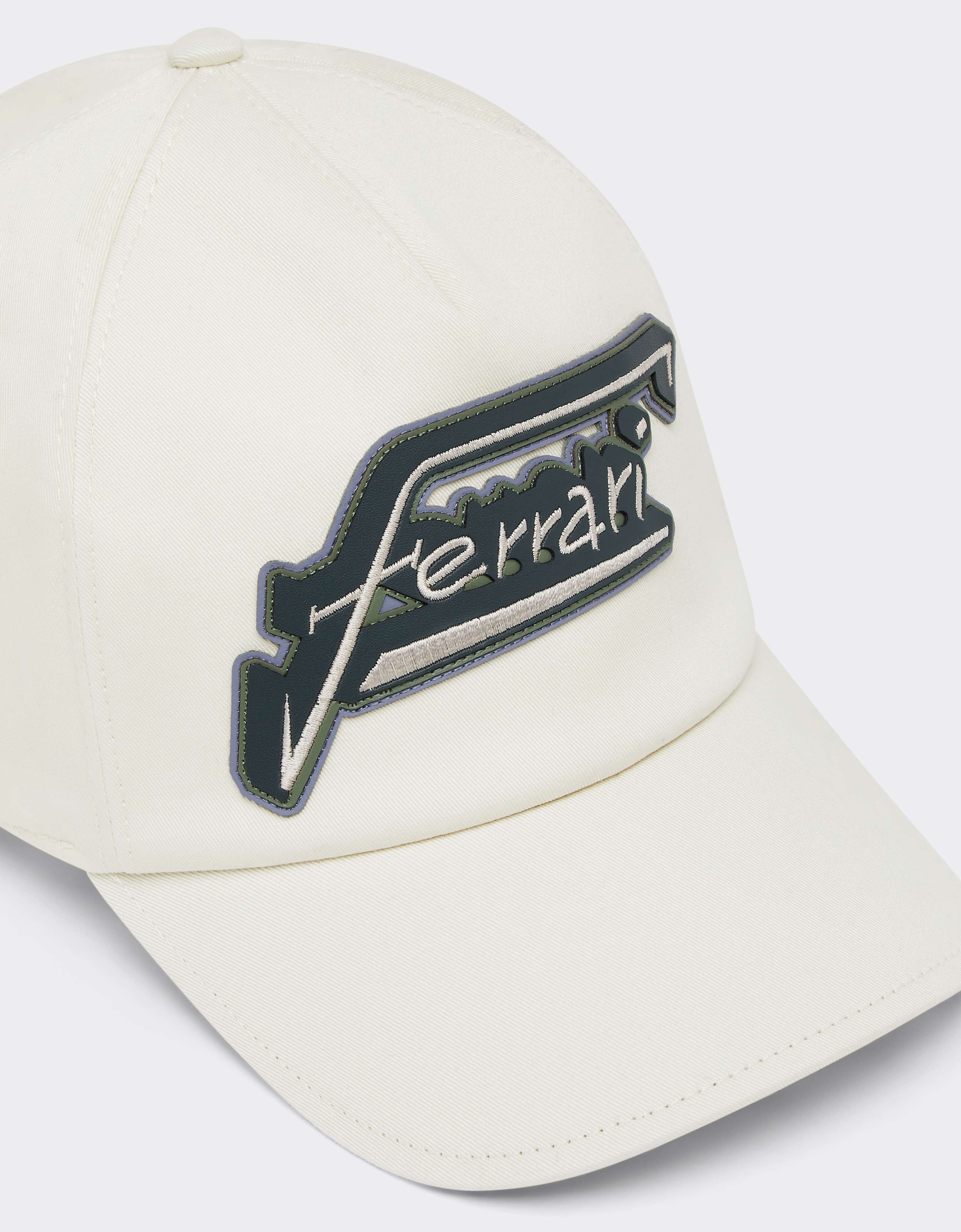 Baseball Cap with Applied Ferrari Logo Ferrari Baseball Cap with Applied Ferrari Logo Avorio CANCP0043WCO0004f