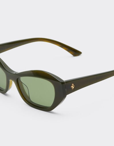 Ferrari Ferrari sunglasses in  green striped acetate  with solid green lenses Verde Abetone LA0L5f