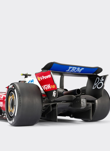 Ferrari Modello Ferrari SF-25 Hamilton in scala 1:8 Rosso LO0R3180EXT0001f