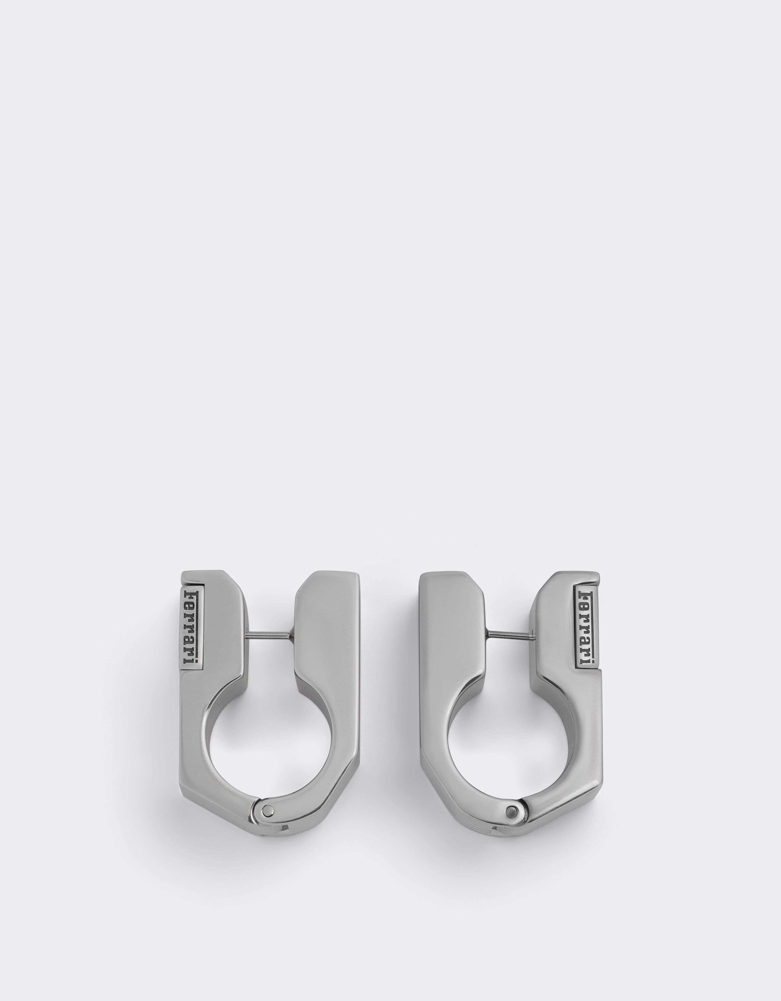 Ferrari 带纹理金属耳环 Cromo Lucido 51342f